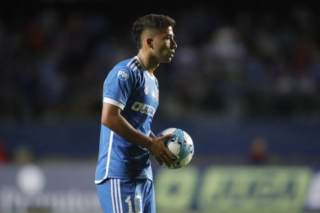 Lucas Assadi vuelve a ser titular en la U. Foto: MarcoÊVazquez/Photosport