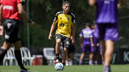 Iván Román jugó su primer partido con Atlético Mineiro.