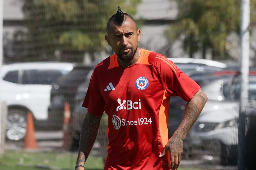 Arturo Vidal otra vez será el líder de la Roja. Foto: Dragomir Yankovic/Photosport