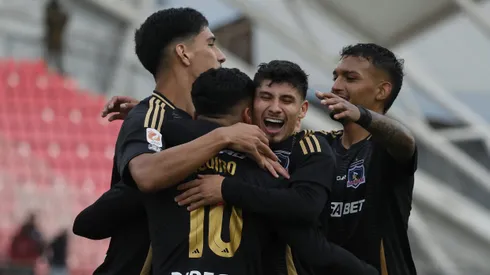 Colo Colo no ha podido reemplazar a Falcón y a Gil, según De Tezanos