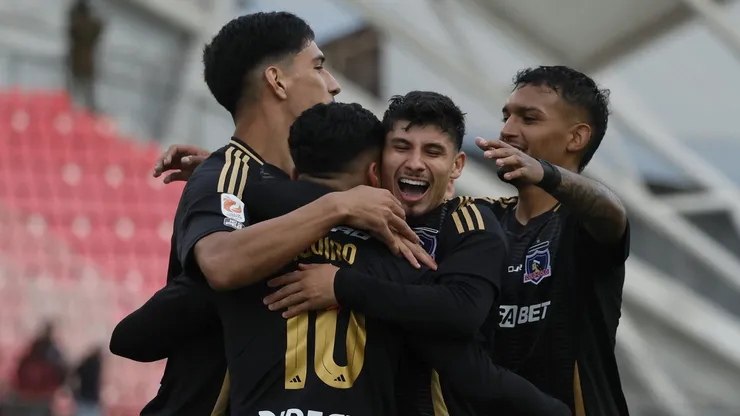 Colo Colo no ha podido reemplazar a Falcón y a Gil, según De Tezanos