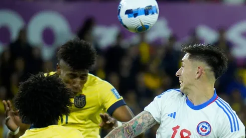 Chile y Ecuador jugarán un duelo que califican "hostil" en la visita