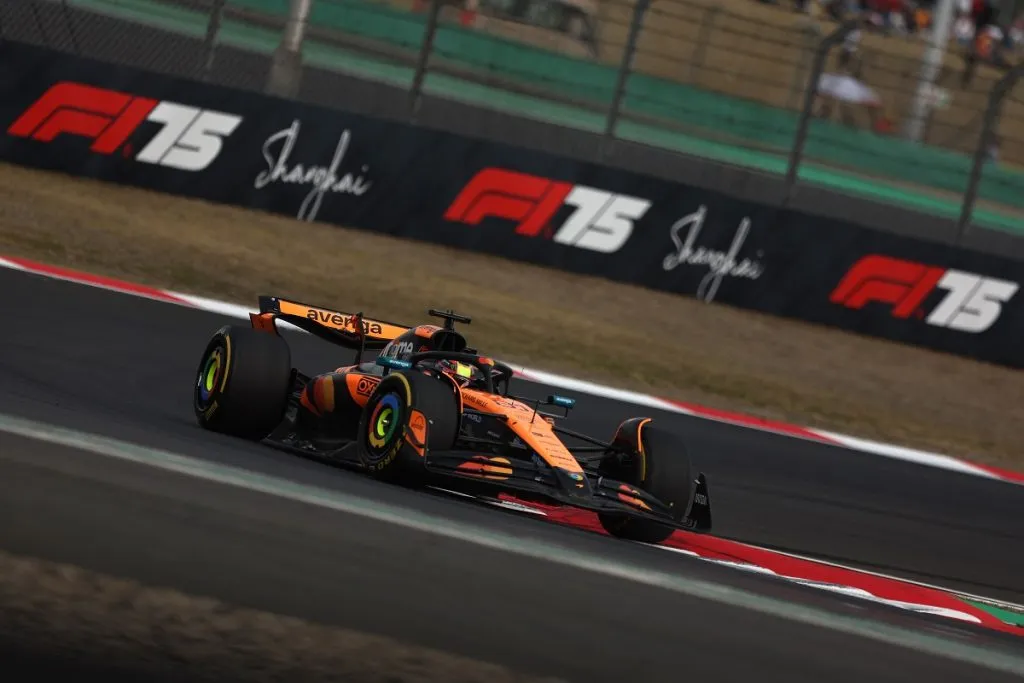 Oscar Piastri pilotando el McLaren MCL39 durante el GP de Chile 2025 (Getty Images).