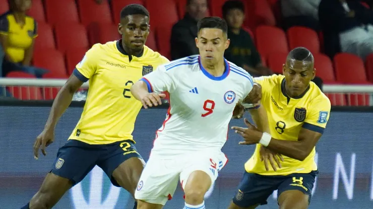 Once de Beccacece: la formación de Ecuador contra Chile.