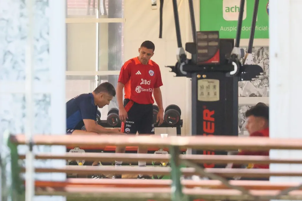 Gareca sigue sin Alexis: el Tigre lamenta la lesión y baja de Sánchez en La Roja.