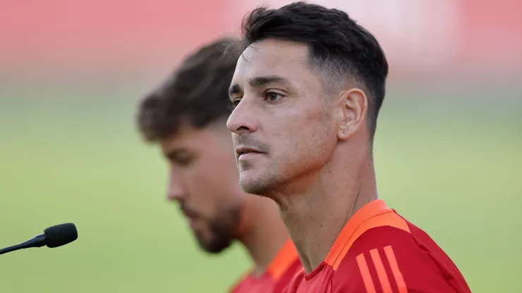 Fernando Zampedri disfruta al interior de la selección chilena.