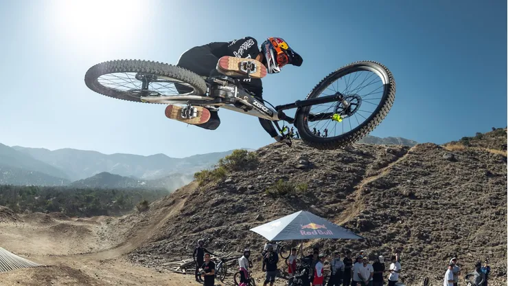 Pedro Burns nuevamente deslumbró, esta vez en una competencia en Chile.