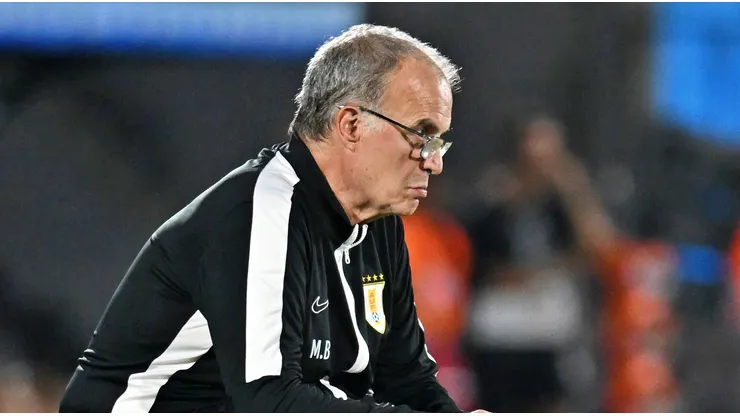 Bielsa cortó a cuatro titulares para visitar a Bolivia.