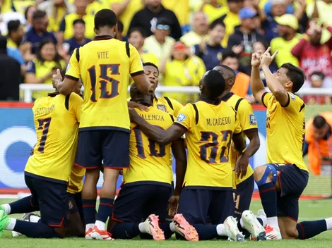 ¡Así fue el banderazo de los hinchas de Ecuador!