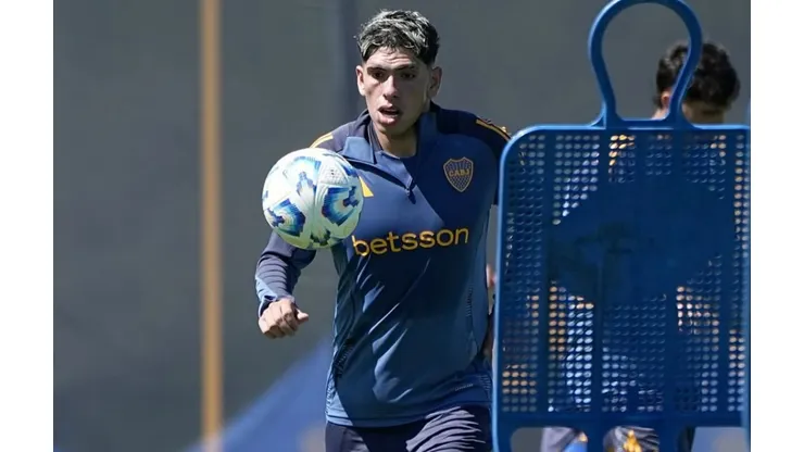 Carlos Palacios volvió a los entrenamientos
