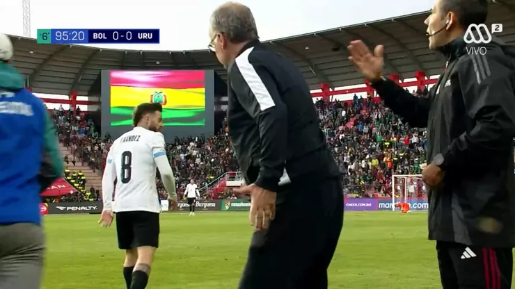 Marcelo Bielsa retó a Nandez.