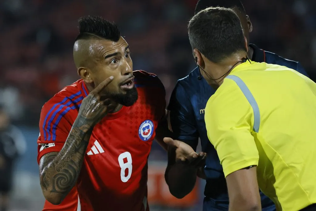 Arturo Vidal hizo de DT una vez que salió del campo de juego | Photosport