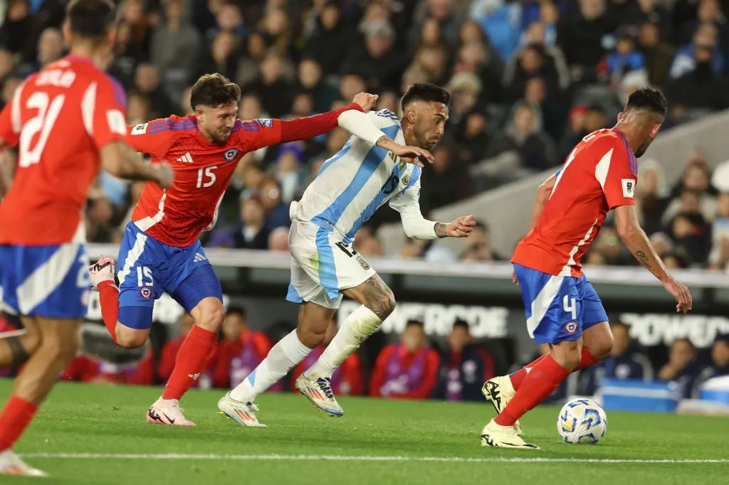 Otamendi es uno de los suspendidos en Argentina contra Chile en junio.