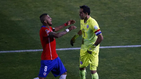 Vidal y Bravo protagonizaron los mejores momentos de Chile.