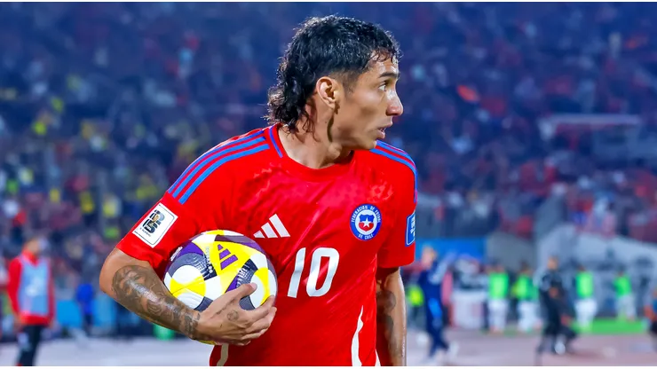 Cabral todavía no logra ganarse una camiseta de titular en la Roja de Gareca.