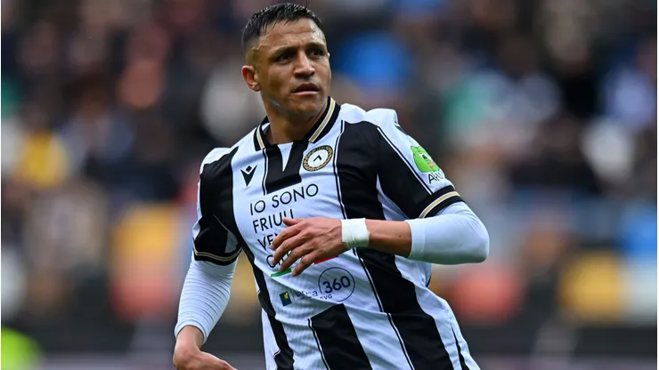 Alexis podría cambiar de club a mitad de año