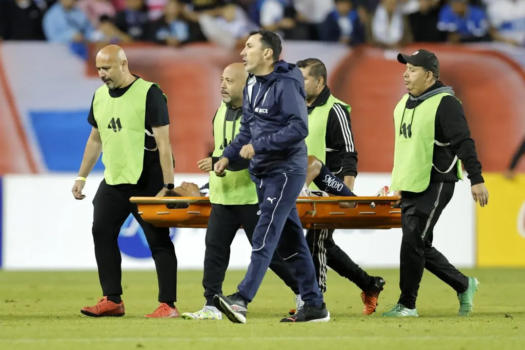 Así salió Rossel ante Unión La Calera. En los 41′ fue reemplazado por Diego Corral. (Javier Torres/Photosport).
