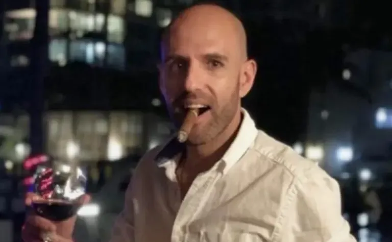 Jadue, en Miami como testigo protegido en Estados Unidos por la corrupción en la ANFP, Conmebol y el FIFA Gate, apareció como si nada opinando por el mal momento de la selección chilena y el fútbol nacional.