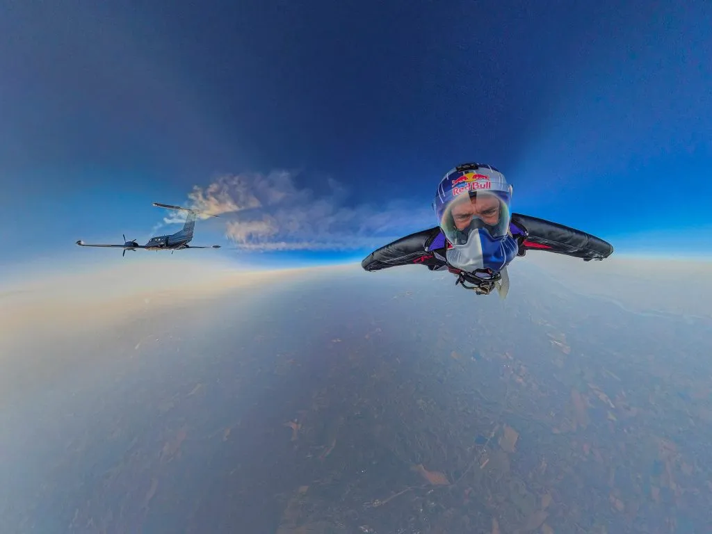 El Ardilla se lanzó desde 41.470 pies de alturas durante el proyecto Red Bull Starman (Foto: Joerg Mitter)