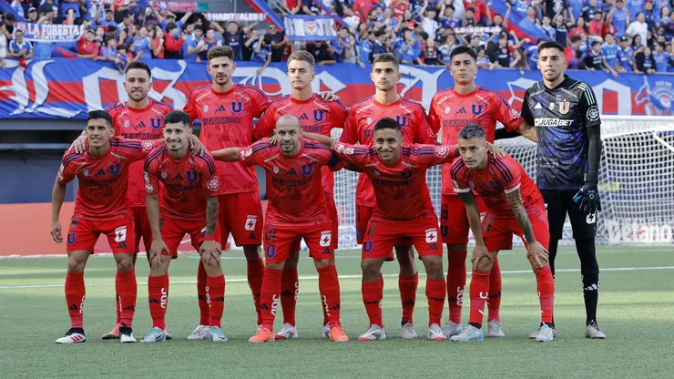Formación confirmada de la U contra Everton.