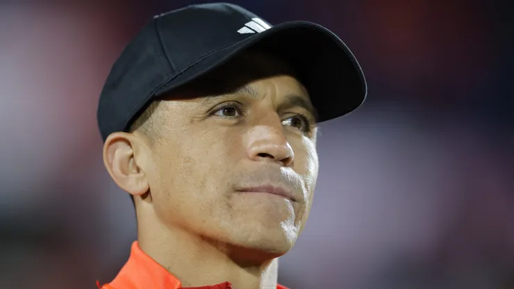 Alexis Sánchez se lesionó nuevamente.
