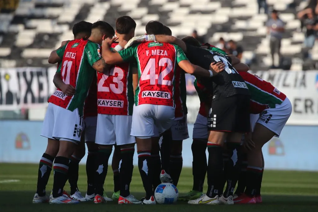 Palestino se lució con una nueva indimentaria