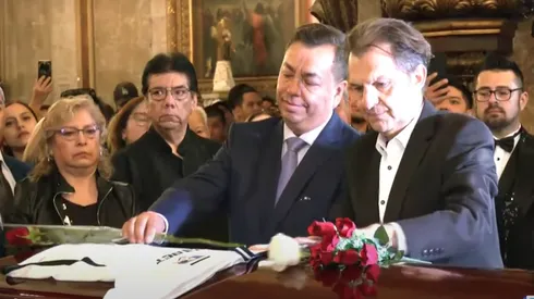 Mosa protagonizó polémico momento en el funeral de Tommy Rey