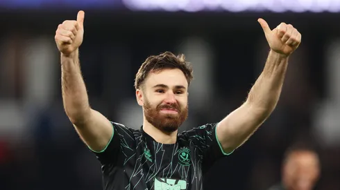 Ben Brereton vive un dulce momento en el fútbol inglés, pese a estar cortado por Ricardo Gareca.