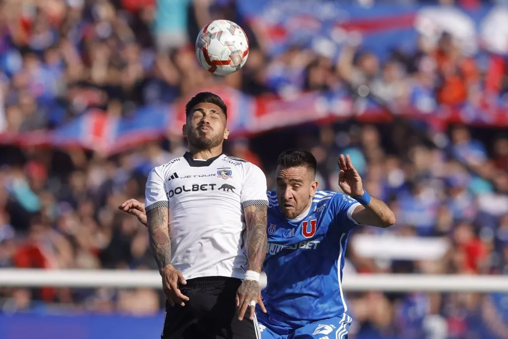 Universidad de Chile buscará mejorar su contrato ahora que vio el acuerdo que logró Colo Colo con Adidas. | Foto: Photosport.