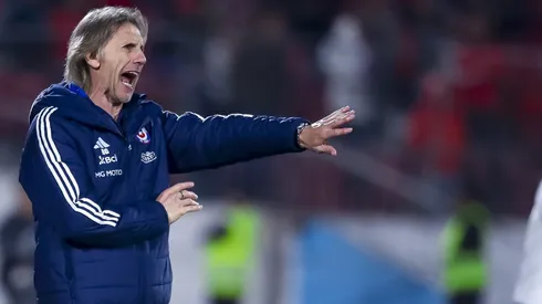 Ex DT de La Roja hace bolsa a Ricardo Gareca.