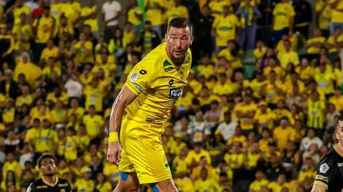 Pons sería titular ante Colo Colo