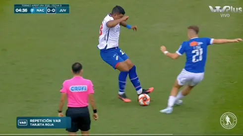 La patada que determinó la salida de Lasarte de Nacional.