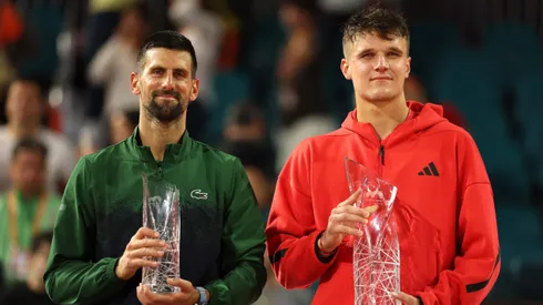 Mensik y su título en Miami.