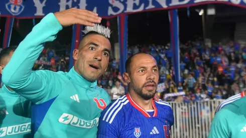 Futbol, Universidad de Chile vs Universidad Catolica. Copa Verano 2024. Los jugadores de Universidad de Chile Leandro Fernandez y Marcelo Diaz celebran el triunfo contra Universidad Catolica al finalizar el partido realizado en el estadio Francisco Sanchez Rumoroso en Coquimbo, Chile. 27/01/2024 Alejandro Pizarro Ubilla/Photosport Football, Universidad de Chile vs Universidad Catolica. Summer Cup 2024. Universidad de Chile players Leandro Fernandez and Marcelo Diazcelebrate the victory against Universidad Catolica at the end of match held at the Francisco Sanchez Rumoroso stadium in Coquimbo, Chile. 27/01/2024