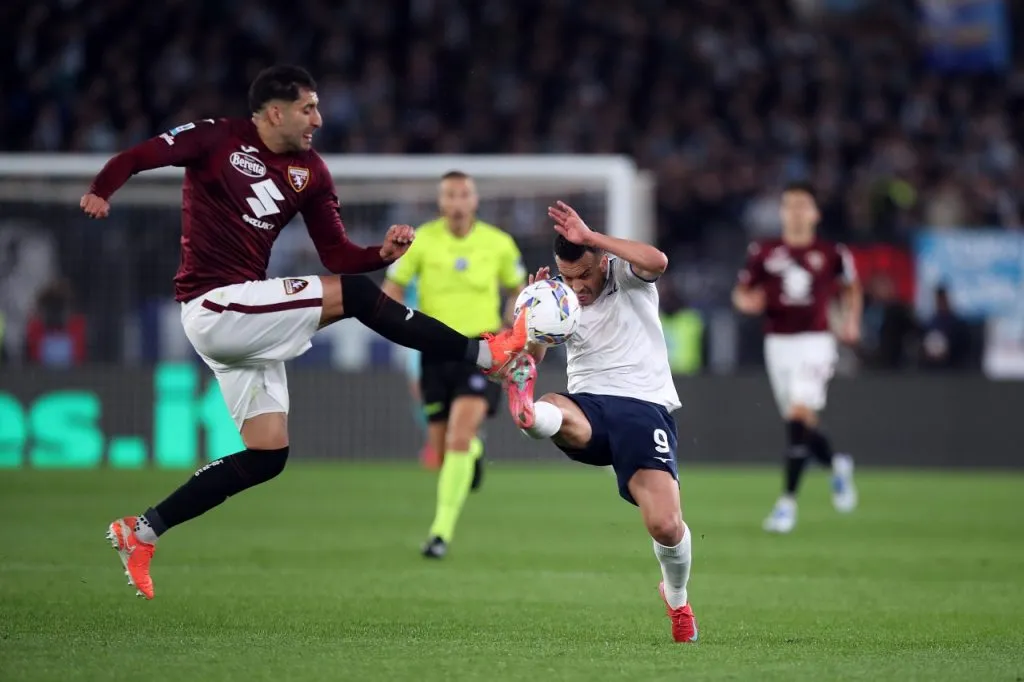 Guillermo Maripán fue titular con Torino en empate por 1-1 con Lazio en Italia (Getty Images)
