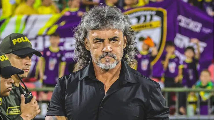 Leonel Álvarez solo ha dirigido en un partido a Bucaramanga.