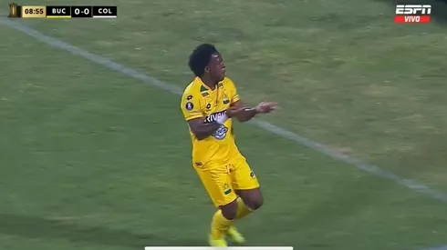 El Hombre Araña celebró para Bucaramanga.