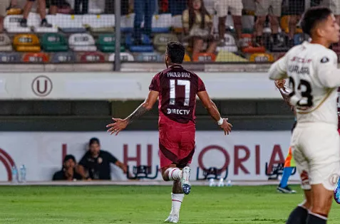 Así celebró Paulo Díaz su gol ante Universitario de Perú. (Foto: Getty Images).