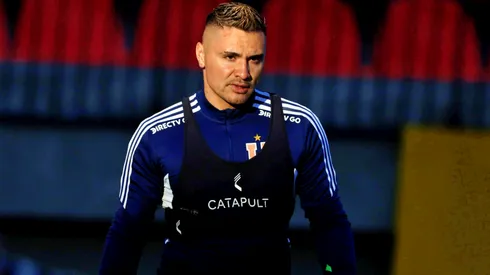 Cristóbal Campos vuelve a ser noticia por aspectos extrafutbolísticos.