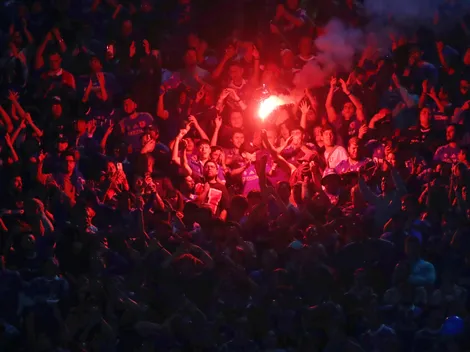 Avisan que Conmebol castigará a la U por actitud de sus hinchas