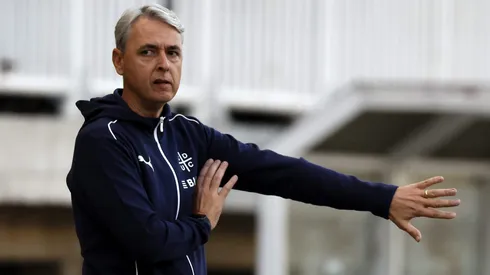 Esto cuesta despedir a Tiago Nunes en U. Católica