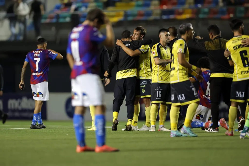 San Luis despachó anticipadamente a la Católica en Copa Chile.