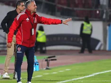 La rarísima formación de Gustavo Álvarez en la U ante Magallanes