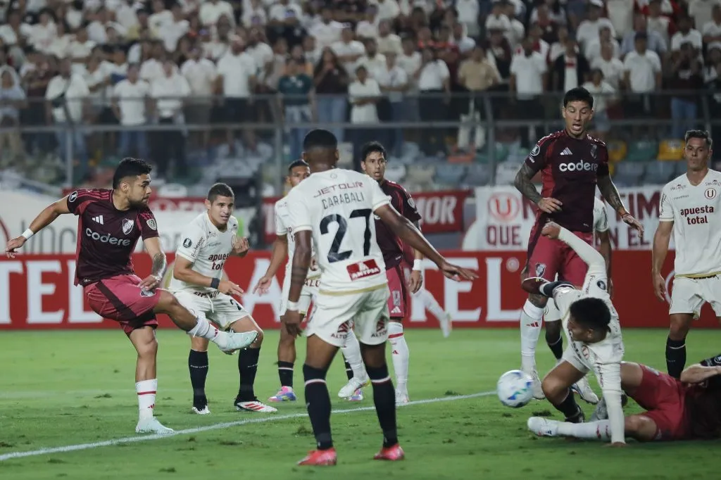 El momento del gol de Paulo Díaz. (Photo by Daniel Apuy/Getty Images)