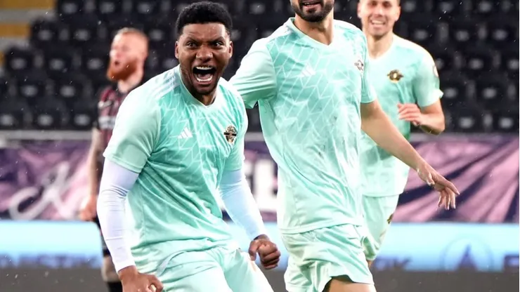 Junior Fernandes nuevamente es protagonista en las redes en Europa.