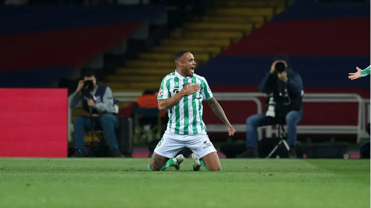 Betis rescató un valioso y corajudo empate en Barcelona por la Liga de España.