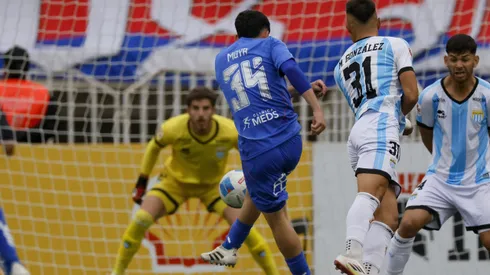 Flavio Moya marcó un golazo para U de Chile.