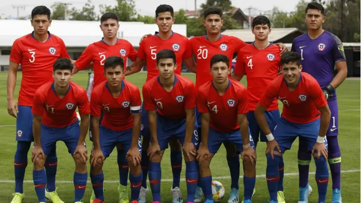 Parte del último plantel de Chile que clasificó a un Mundial Sub 17.