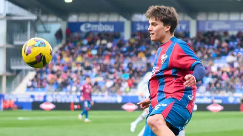 Willy Chatiliez entró desde la banca a tratar de salvar al Huesca.