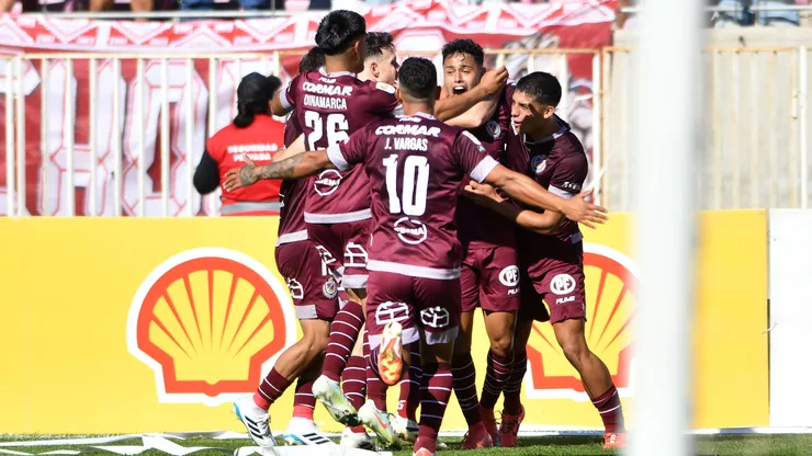 La Serena clasifica tras ganarle un clásico caliente a Coquimbo.